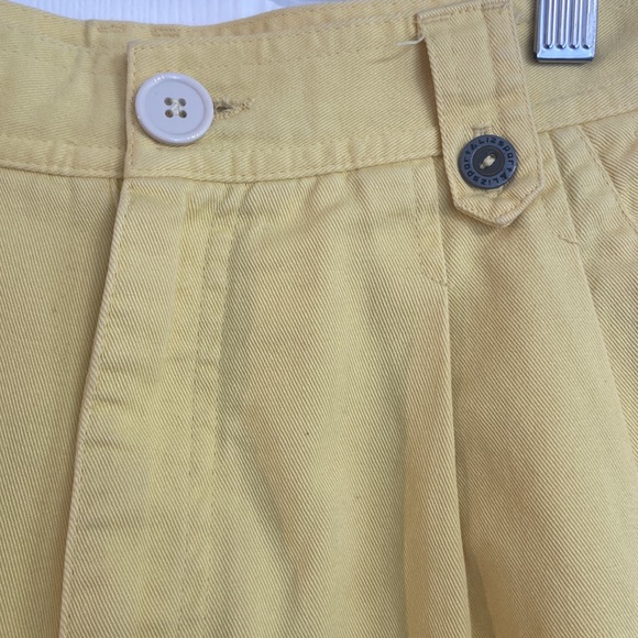 Super High Waisted Vintage Shorts - Picture 2 of 4